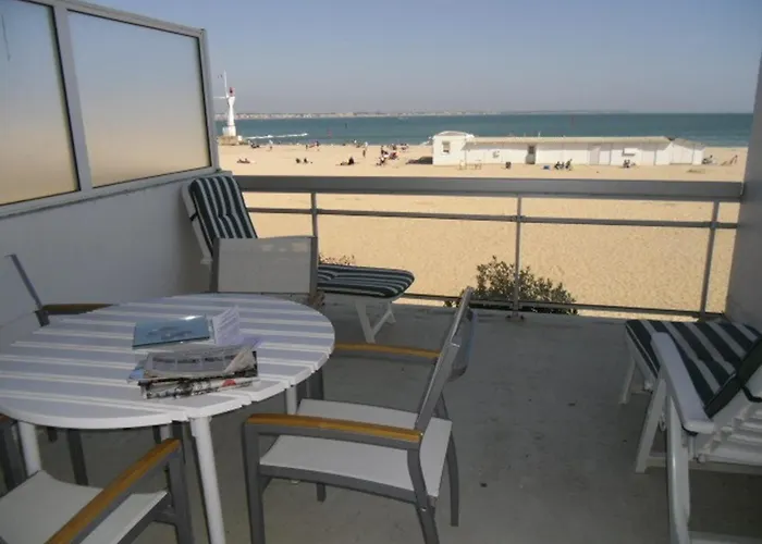 Traversant En Bord De Au Pouliguen - Fr-1-843-53 *